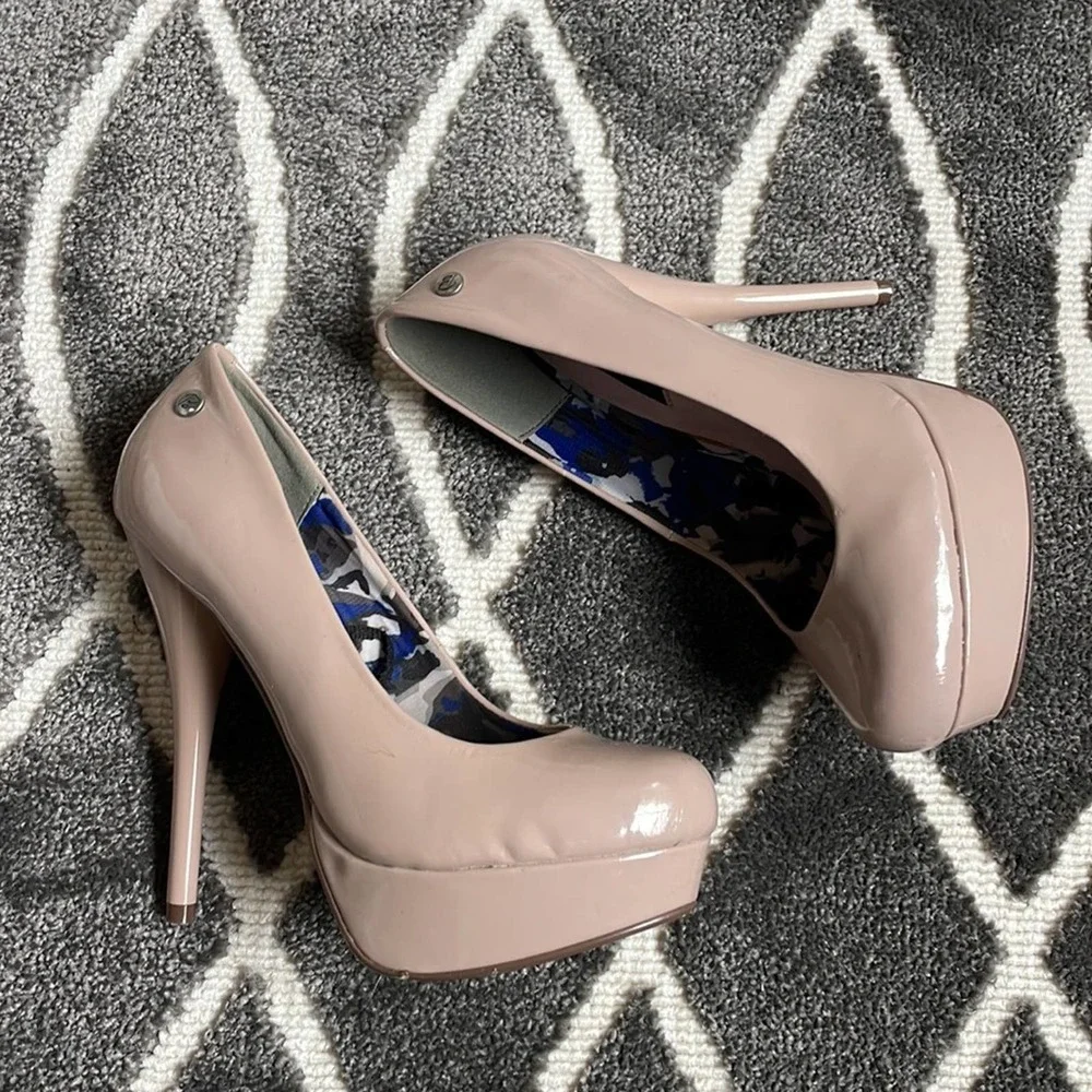 Blink Pumps Nude Size 37, US 7 - Picture 2 of 5